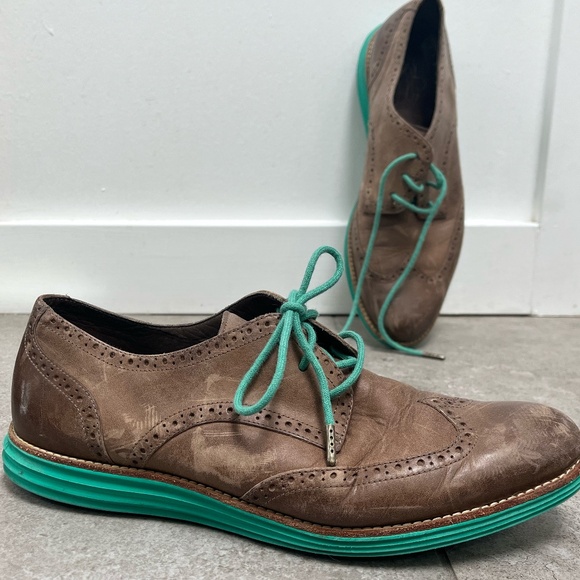 Men\'s size 8 or Women\'s size 10 Unique Oxfords main image 6